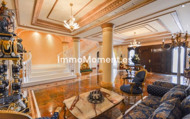 Wiederverkauf - Villa - Benalmadena - Benalmadena Centro