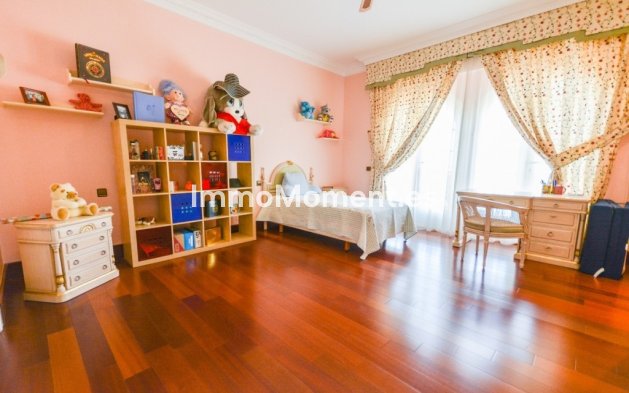 Wiederverkauf - Villa - Benalmadena - Benalmadena Centro