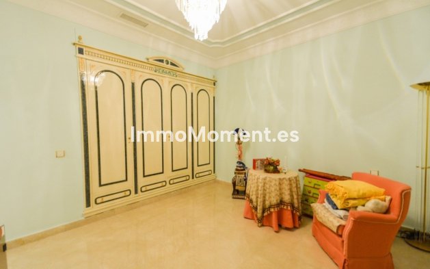 Wiederverkauf - Villa - Benalmadena - Benalmadena Centro