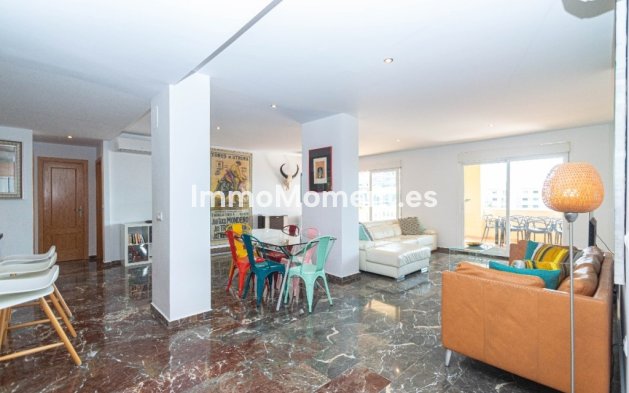 Resale - Apartment - Fuengirola - Carvajal
