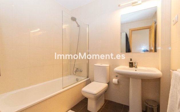 Resale - Apartment - Fuengirola - Carvajal