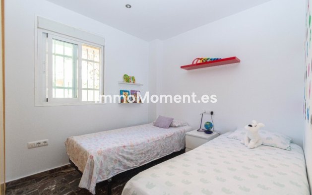 Resale - Apartment - Fuengirola - Carvajal