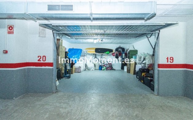 Resale - Apartment - Fuengirola - Carvajal