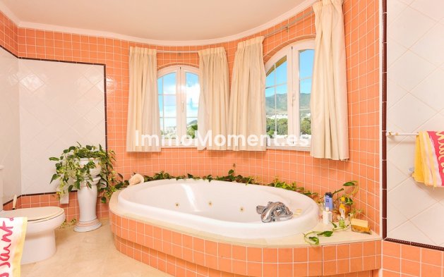 Revente - Villa - Benalmadena - Benalmadena Centro