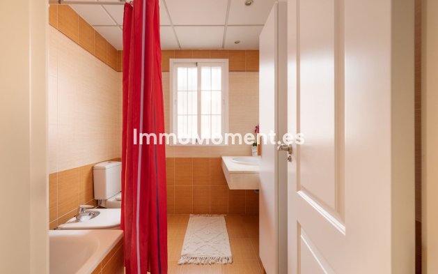 Reventa - Villa - Marbella - Elviria