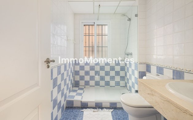 Reventa - Villa - Marbella - Elviria