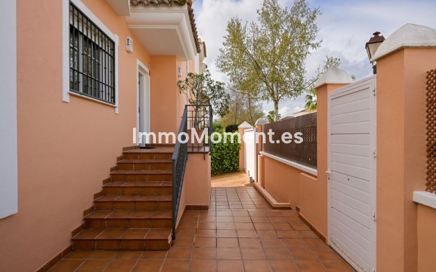 Reventa - Villa - Marbella - Elviria