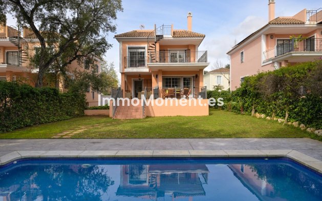 Reventa - Villa - Marbella - Elviria