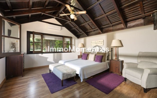 Revente - Villa - Marbella - Río Real