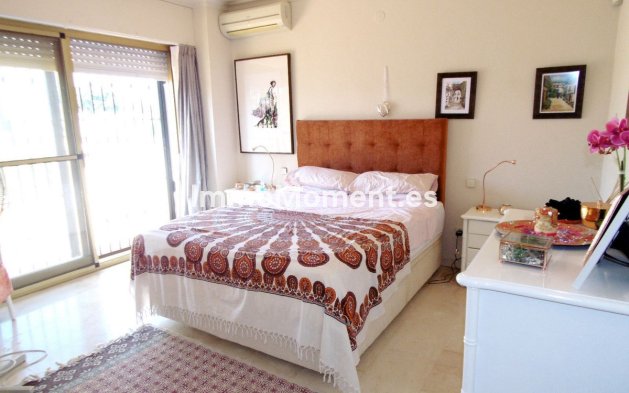 Wiederverkauf - Villa - Mijas - Sierrezuela