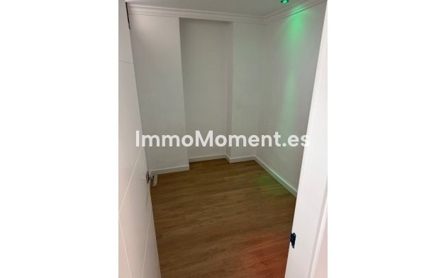 Wiederverkauf - Wohnung - Torremolinos - El Pinillo