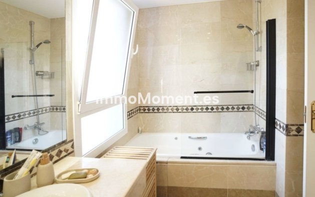 Bestaande woning - Geschakelde woning - Marbella - Aloha