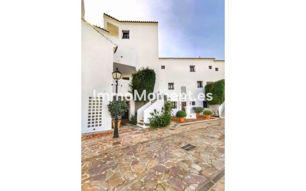 Wiederverkauf - Wohnung - Marbella - Altos de los Monteros