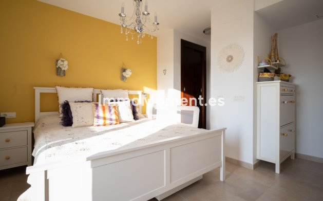 Wiederverkauf - Wohnung - Marbella - Altos de los Monteros