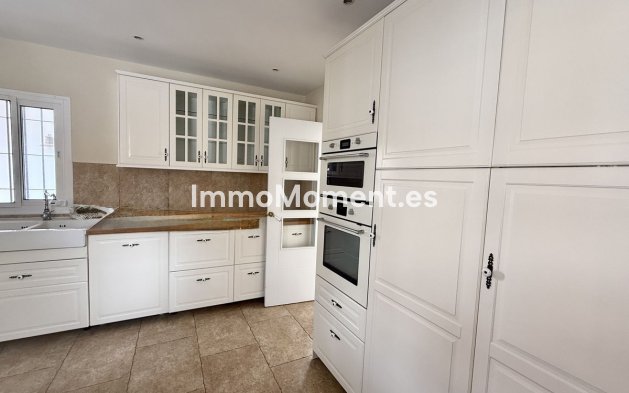 Resale - Villa - Fuengirola - Torreblanca