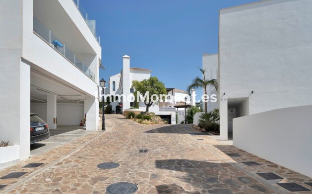 Wiederverkauf - Wohnung - Marbella - Altos de los Monteros
