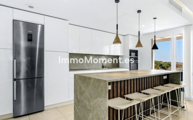 Resale - Apartment - Marbella - Altos de los Monteros