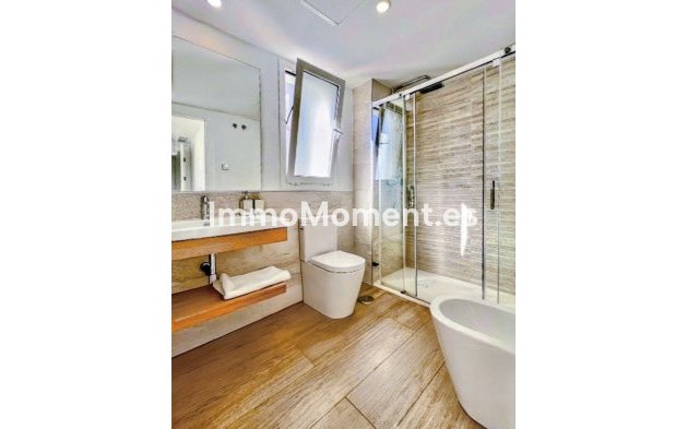 Resale - Apartment - Marbella - Altos de los Monteros