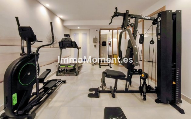 Resale - Apartment - Marbella - Altos de los Monteros