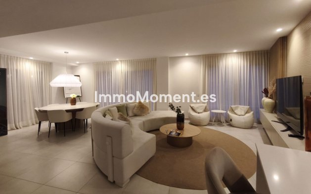 Resale - Apartment - Marbella - Altos de los Monteros