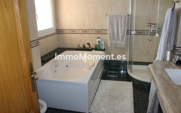 Revente - Villa - Marbella - Artola