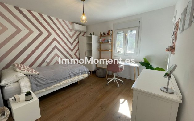 Revente - Villa - Estepona  - Estepona Centro