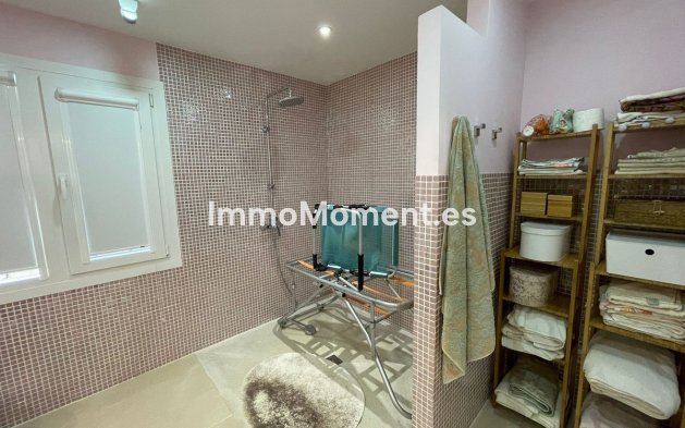 Revente - Villa - Estepona  - Estepona Centro