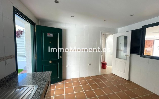 Revente - Villa - Manilva - Manilva Centro