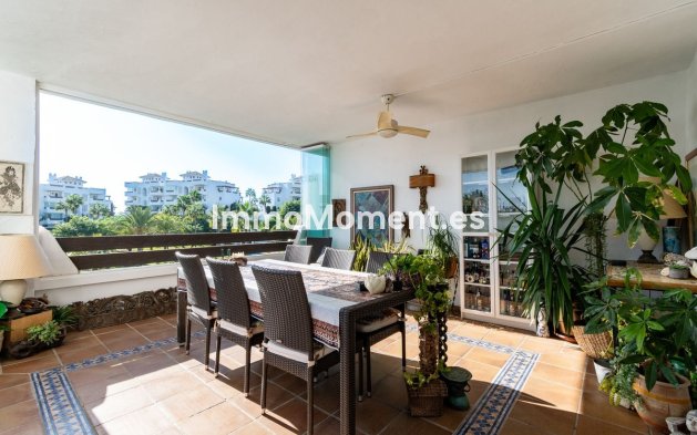 Resale - Apartment - Estepona - Estepona Centro