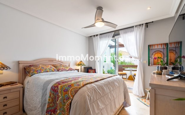 Resale - Apartment - Estepona - Estepona Centro