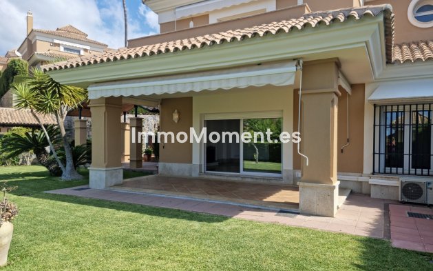 Resale - Villa - Marbella - Santa Clara