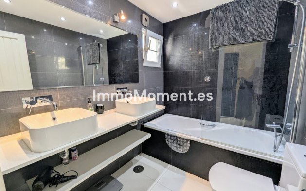 Wiederverkauf - Wohnung - Marbella - Puerto de Cabopino