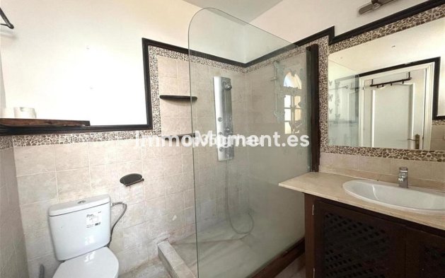 Resale - Villa - Estepona - Estepona Centro