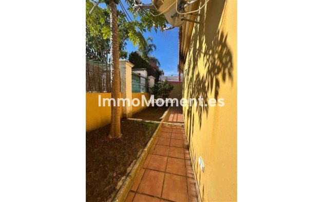 Resale - Villa - Estepona - Estepona Centro