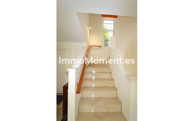 Wiederverkauf - Villa - Marbella - Elviria