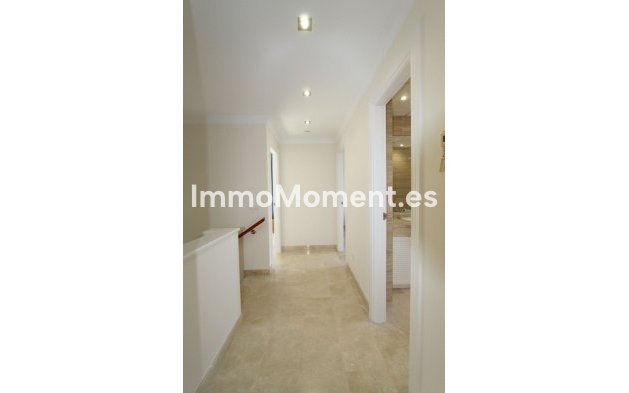 Wiederverkauf - Villa - Marbella - Elviria