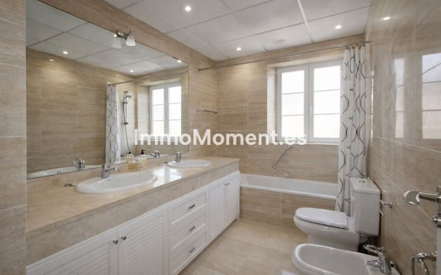 Wiederverkauf - Villa - Marbella - Elviria