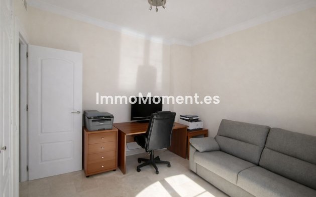 Wiederverkauf - Villa - Marbella - Elviria