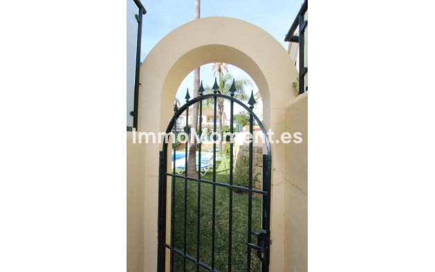 Wiederverkauf - Villa - Marbella - Elviria