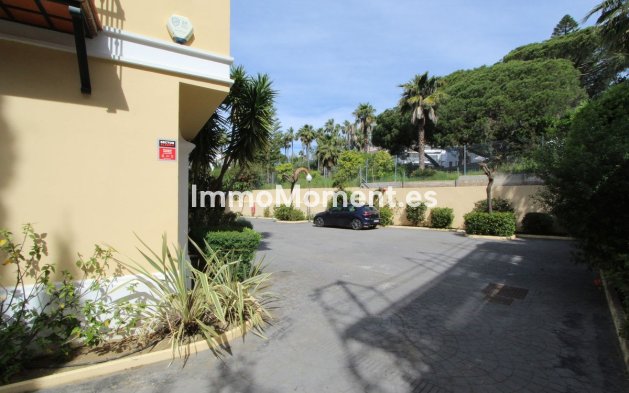 Wiederverkauf - Villa - Marbella - Elviria