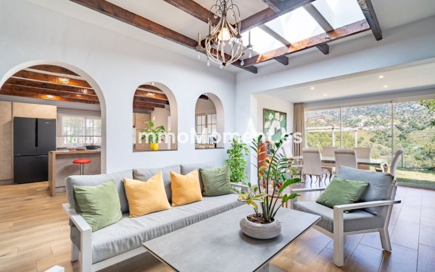 Resale - Villa - Mijas - Mijas Centro