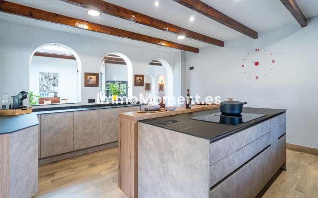 Resale - Villa - Mijas - Mijas Centro