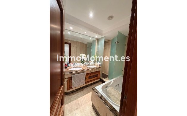 Resale - Apartment - Estepona - New Golden Mile