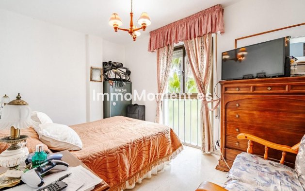 Reventa - Villa - Estepona  - Estepona Centro
