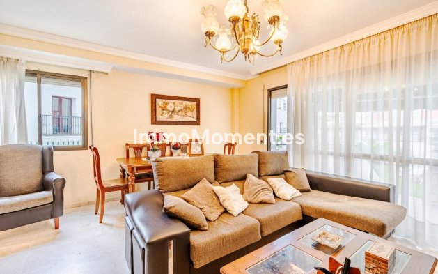 Reventa - Villa - Estepona  - Estepona Centro