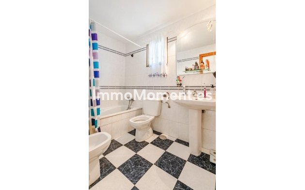 Reventa - Villa - Estepona  - Estepona Centro