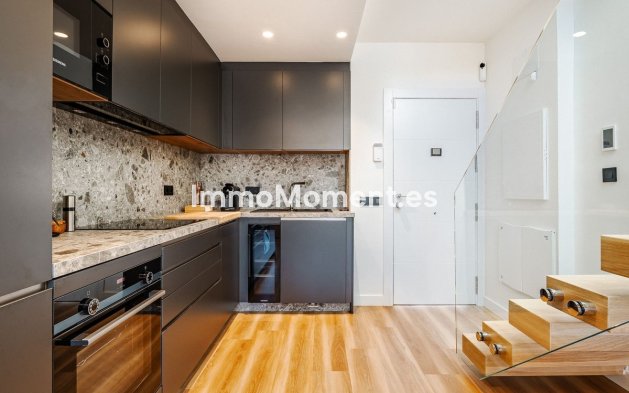 Resale - Apartment - Estepona - Estepona Centro