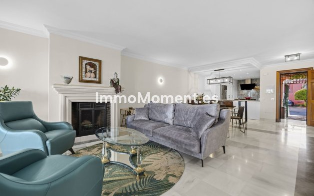 Resale - Apartment - Benahavís - Monte Halcones