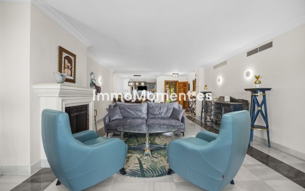 Resale - Apartment - Benahavís - Monte Halcones