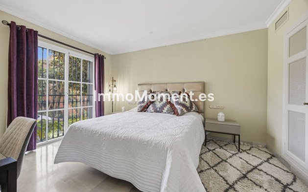 Resale - Apartment - Benahavís - Monte Halcones